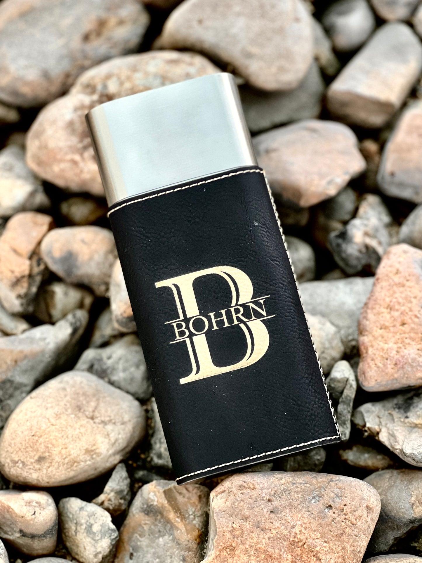 Laserable Leatherette Cigar Case w/Flask